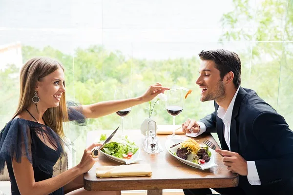 Ukrainian girlfriend to the right restaurants
